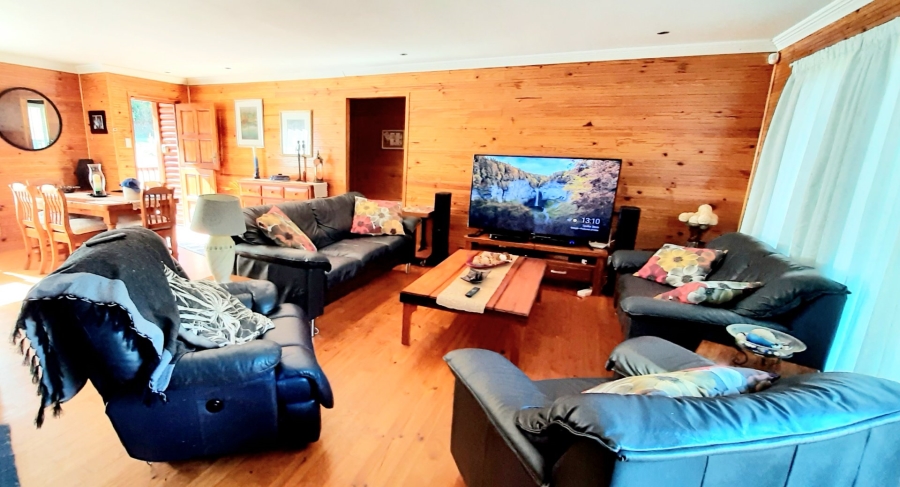 4 Bedroom Property for Sale in Dolphin Creek Golf Estate Western Cape